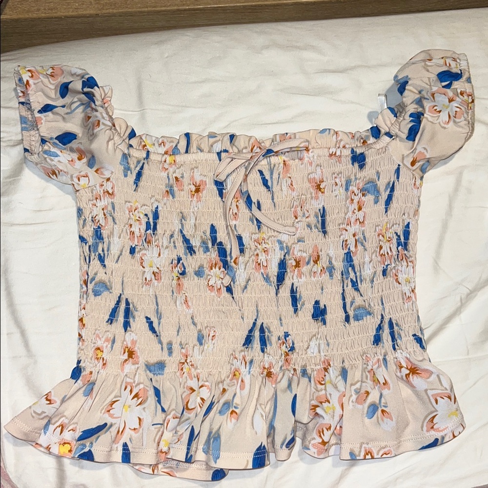 BCBGeneration Off-Shoulder Short Top